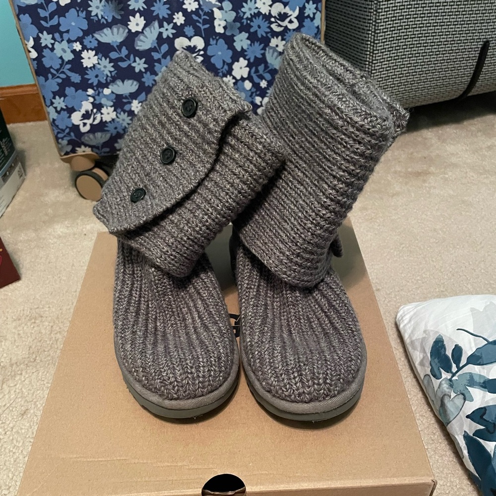 Women’s classic cardy UGG boots